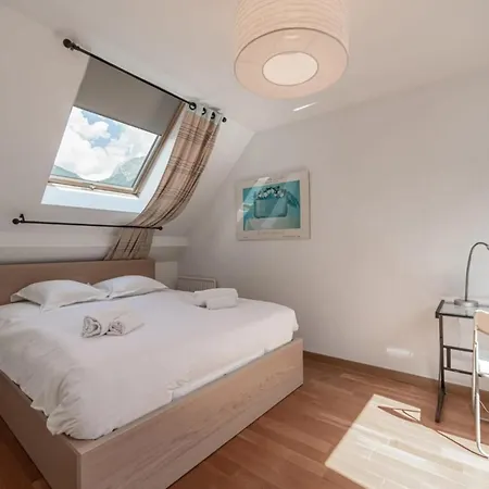 Balcon Sur Le T3 Avec Vue Spectaculaire Holiday home Duingt